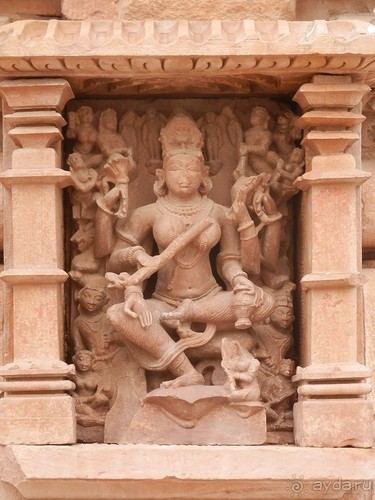 Джайнские храмы Кхаджурахо