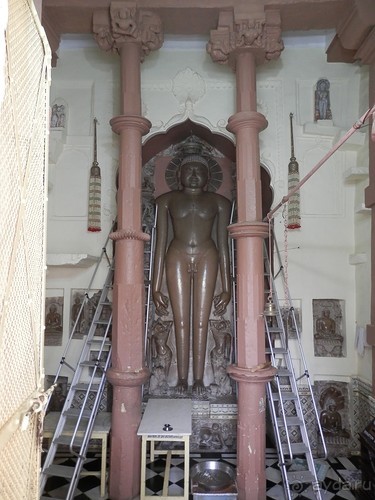 Джайнские храмы Кхаджурахо