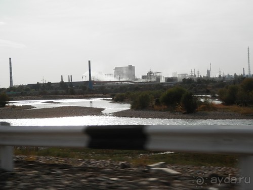 А Чимганские горы царят вдалеке и безумно прекрасны собою