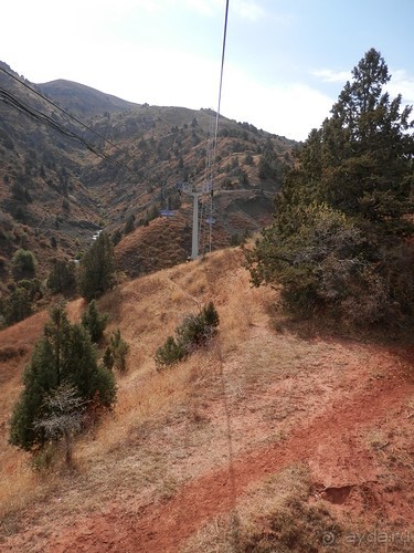 А Чимганские горы царят вдалеке и безумно прекрасны собою