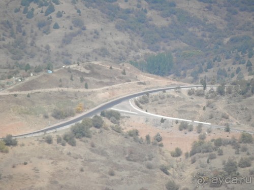 А Чимганские горы царят вдалеке и безумно прекрасны собою