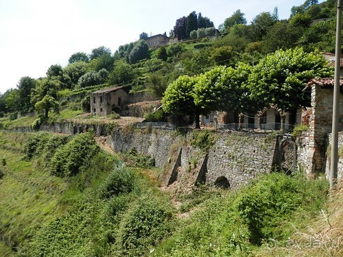 Бергамо - замок San Vigilio и холмы за городом