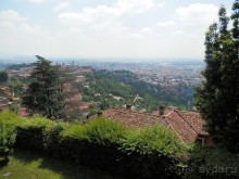 Бергамо - замок San Vigilio и холмы за городом