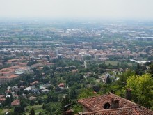 Бергамо - замок San Vigilio и холмы за городом