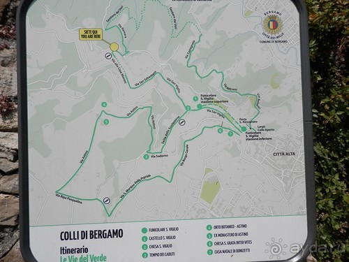 Бергамо - замок San Vigilio и холмы за городом