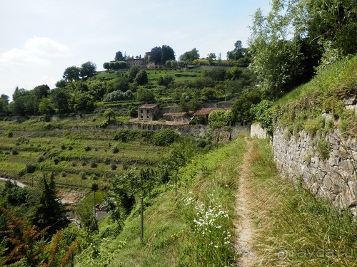 Бергамо - замок San Vigilio и холмы за городом