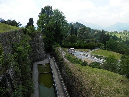 Бергамо - замок San Vigilio и холмы за городом