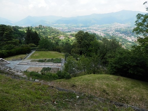Бергамо - замок San Vigilio и холмы за городом