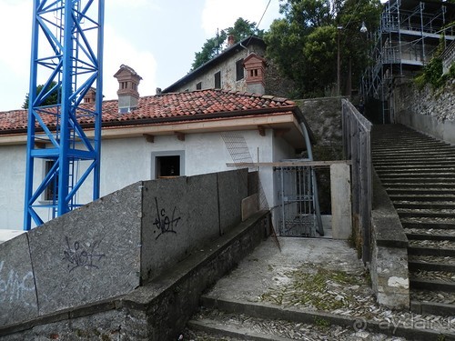 Бергамо - замок San Vigilio и холмы за городом