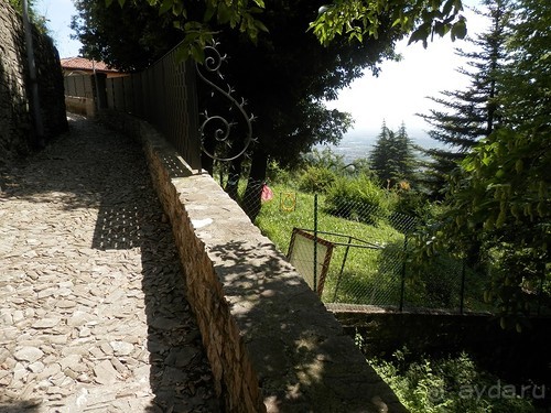 Бергамо - замок San Vigilio и холмы за городом