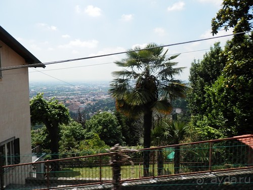 Бергамо - замок San Vigilio и холмы за городом