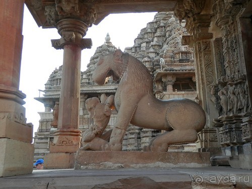 Эротические храмы Кхаджурахо