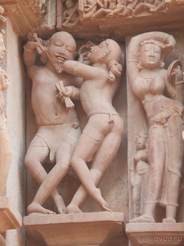 Эротические храмы Кхаджурахо