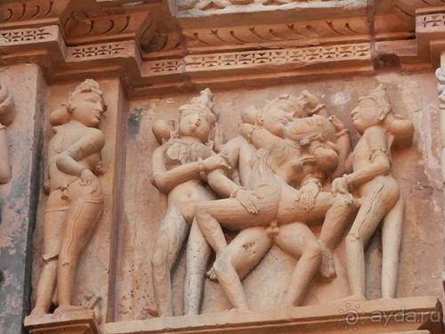 Эротические храмы Кхаджурахо