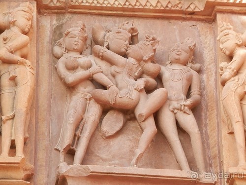 Эротические храмы Кхаджурахо