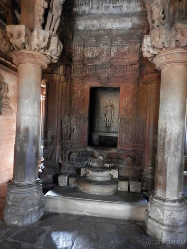 Эротические храмы Кхаджурахо