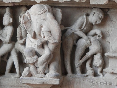 Эротические храмы Кхаджурахо