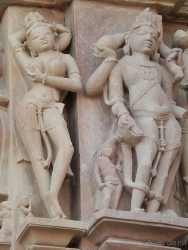 Эротические храмы Кхаджурахо