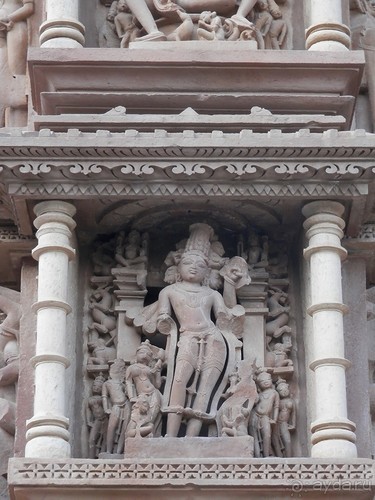 Эротические храмы Кхаджурахо