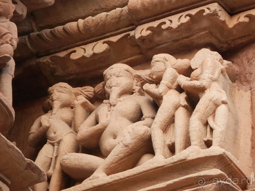 Эротические храмы Кхаджурахо