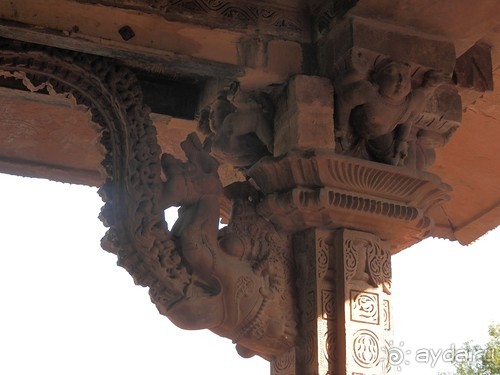 Эротические храмы Кхаджурахо