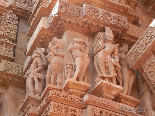 Эротические храмы Кхаджурахо