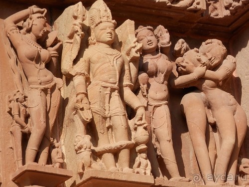 Эротические храмы Кхаджурахо