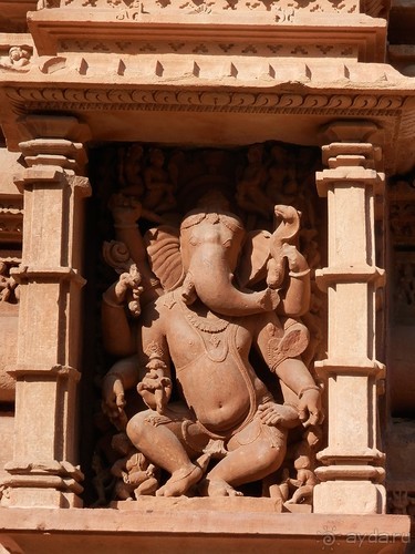 Эротические храмы Кхаджурахо