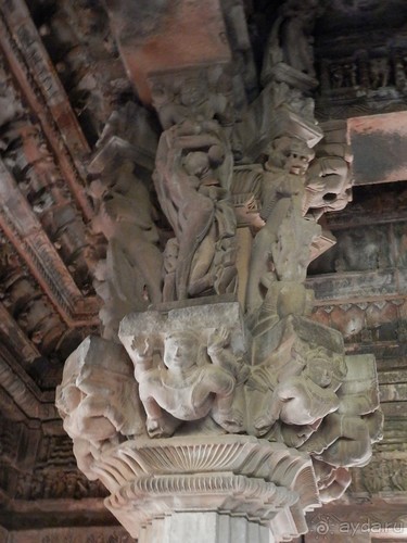 Эротические храмы Кхаджурахо