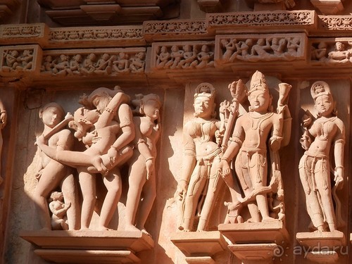 Эротические храмы Кхаджурахо