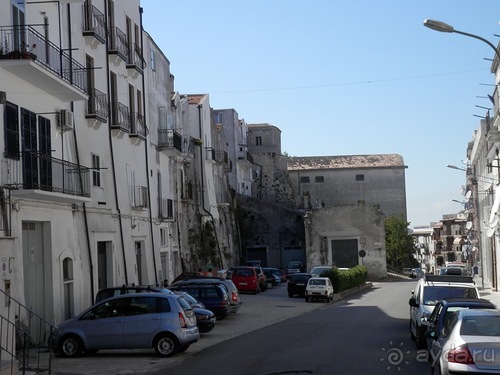 Monte Sant Angelo - место явления архангела Михаила