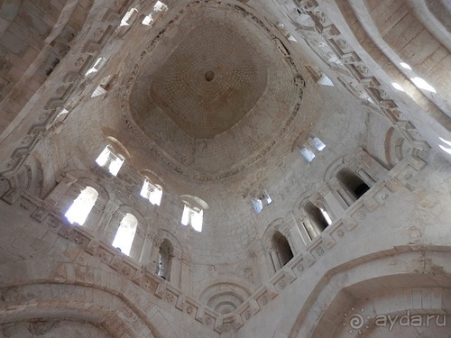 Monte Sant Angelo - место явления архангела Михаила