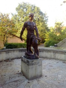 Массандра и прогулка по Ялте