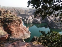 Альбом отзыва "Кхаджурахо: водопад Ранех и заповедник Гавиал"