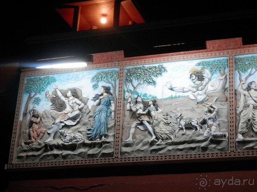 Альбом отзыва "От Орчхи до Кхаджурахо"