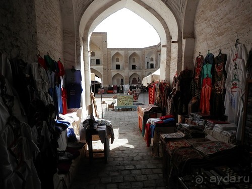 Продолжаю прогулку по Бухаре