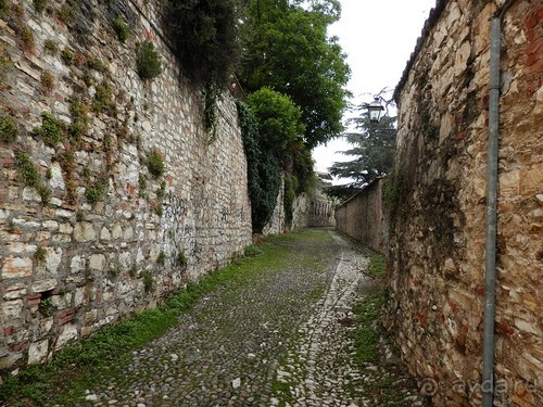 Замок в Брешиа и немного по городу