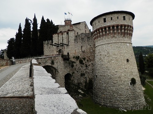 Замок в Брешиа и немного по городу