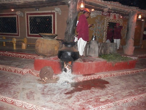 Джайпур - дворец магараджей, магазины и этническая деревня