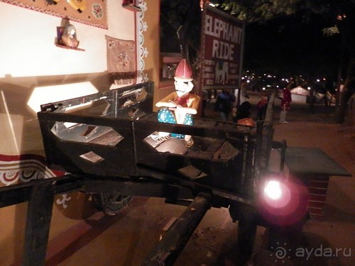 Джайпур - дворец магараджей, магазины и этническая деревня