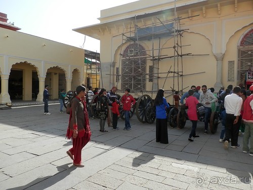 Джайпур - дворец магараджей, магазины и этническая деревня