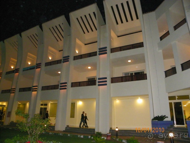 Новый отель.