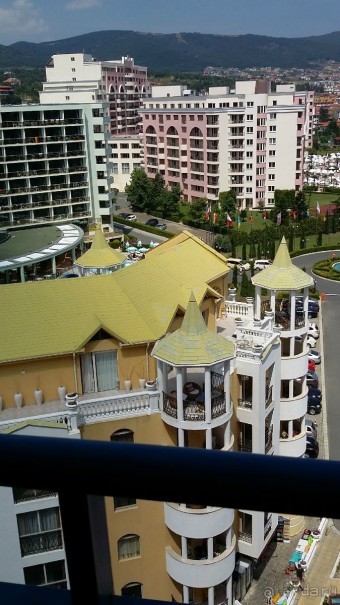 Впечатления 50%/ на 50% хорошие и плохие одновременно.