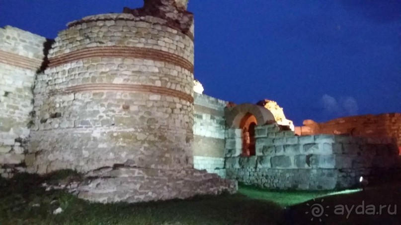 Впечатления 50%/ на 50% хорошие и плохие одновременно.