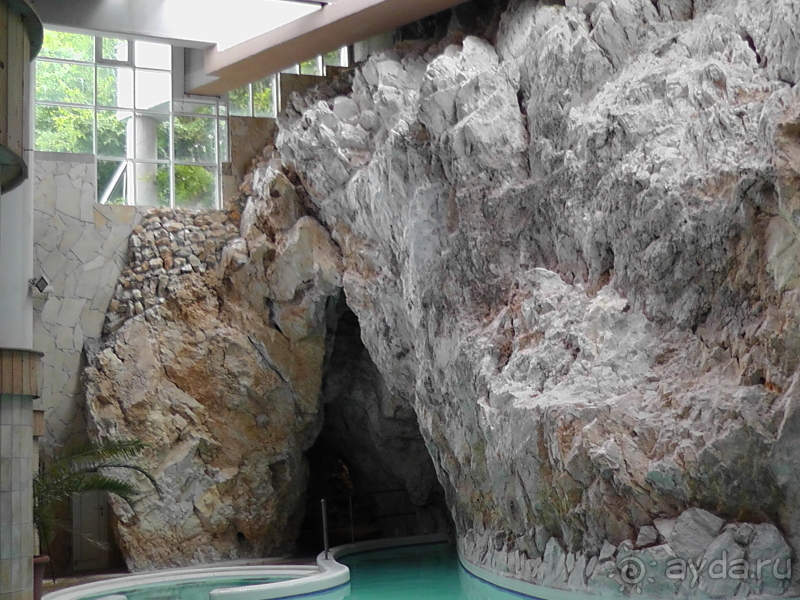 Мишкольц-Тапольца. Это Венгрия!  В гостях у подземных гномов, купальня в горе.