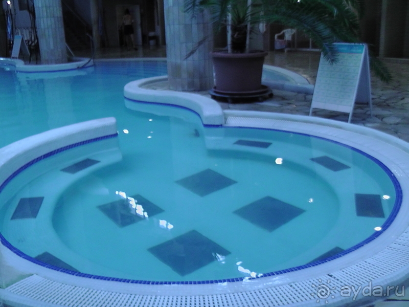 Мишкольц-Тапольца. Это Венгрия!  В гостях у подземных гномов, купальня в горе.