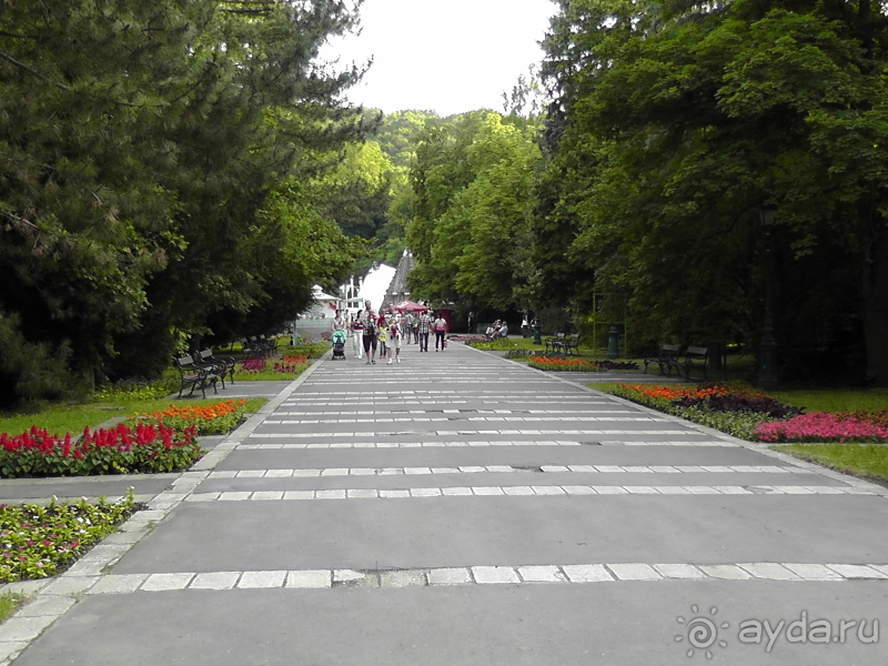 Мишкольц-Тапольца. Это Венгрия!  В гостях у подземных гномов, купальня в горе.