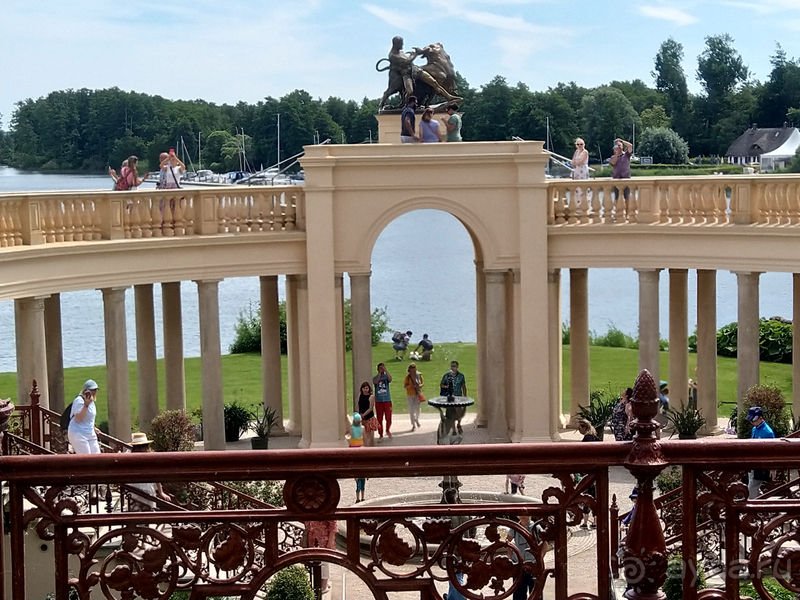 Мекленбург-Передняя Померания, Германия. Шверин -замковый парк.