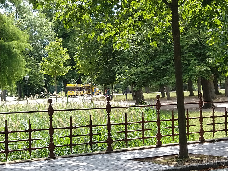 Мекленбург-Передняя Померания, Германия. Шверин -замковый парк.