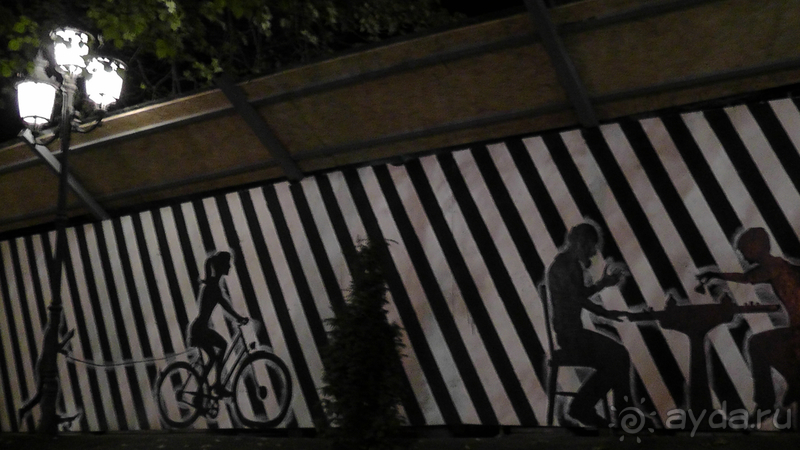 Грузия, Тбилиси. Попала в Грузию в карантин и я попала…Ночной Тбилиси, пл.Свободы и проспект Руставели.